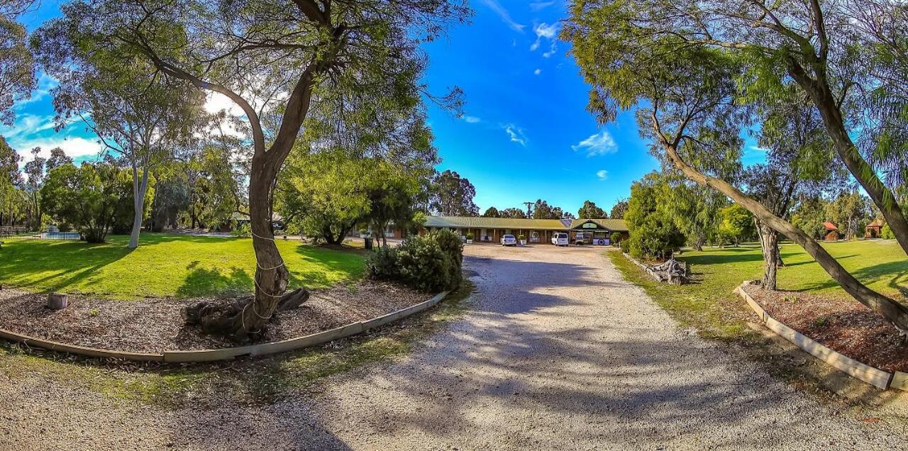 Mountain View Motor Inn & Holiday Lodges Halls Gap Luaran gambar